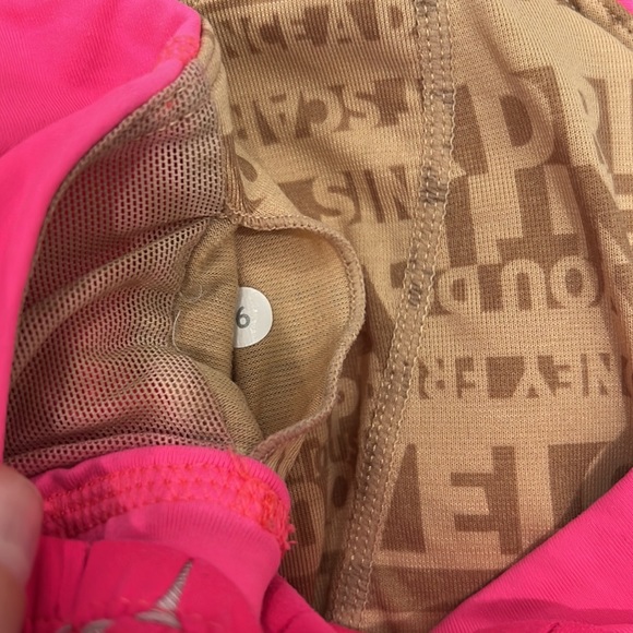Lululemon Sports Bra Size 6 Pink - Picture 3 of 3